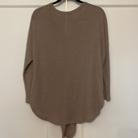 Top - Picture 5 of 5